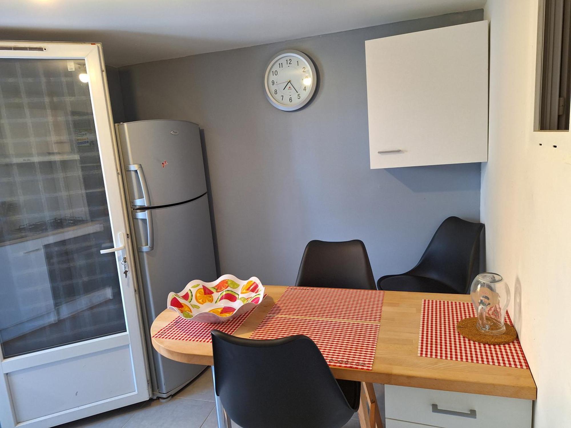 Agreable Studio Tout Equipe Montsoue Bagian luar foto